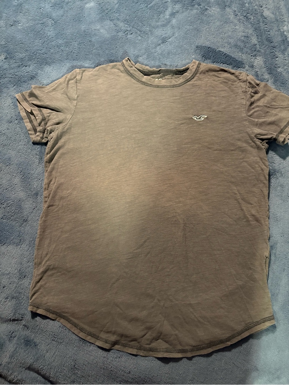 Hollister Men's Short-Sleeve Gray Crew Tee
